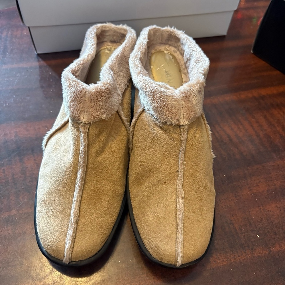 Vaneli tan Textured Sole (8)